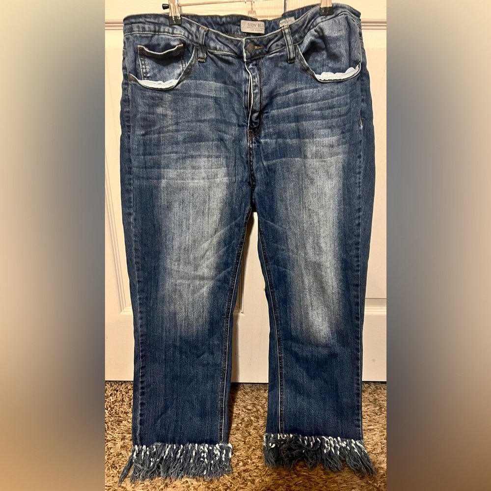 Judy Blue cropped jeans size 3xl